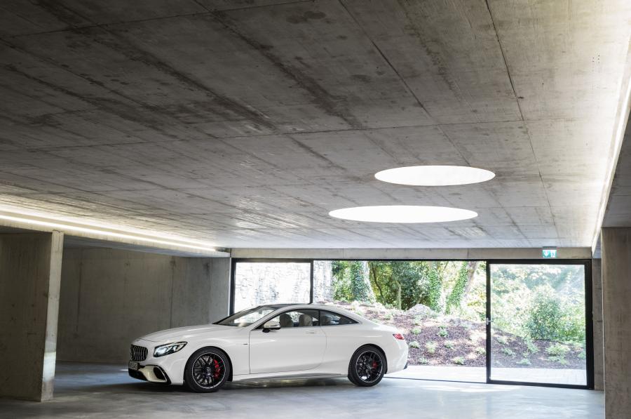  Mercedes-AMG S63 4Matic+ Coupe (C217) 2017 года  (WW) (фото 16 из 17)